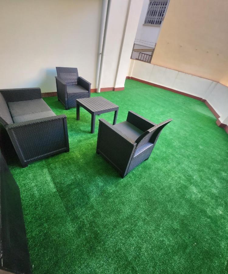 קרטחנה Apartamentos En Alameda Junto Al Corte Ingles מראה חיצוני תמונה