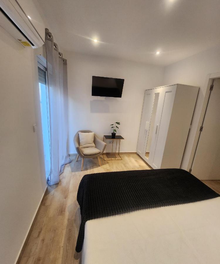 קרטחנה Apartamentos En Alameda Junto Al Corte Ingles מראה חיצוני תמונה